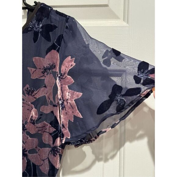NWOT Sam Edelman Burnout Flutter Sleeves Velvet Floral Flare Sheath Hem Dress 4 - Picture 6 of 16